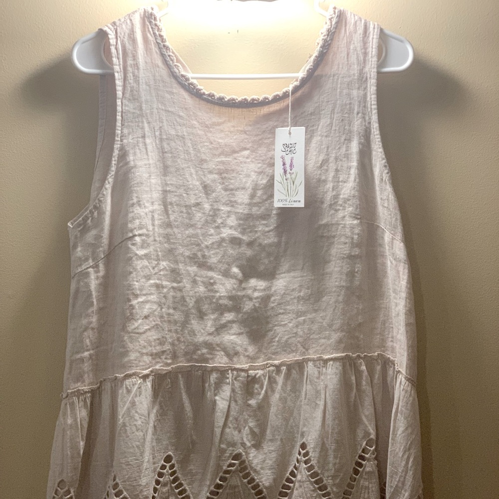 Spazio Chic Eyelet Hem Crochet